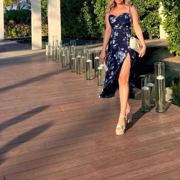 Reformation Juliette Dress Lottie Size 8 - Picture 3 of 16